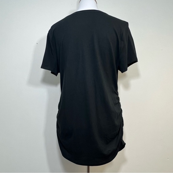 •new• INGRID & ISABEL Maternity V-Neck Tshirt - Picture 5 of 8